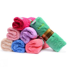 Toalla de cara de lana de coral súper softy personalizada